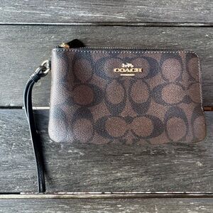 Coach Double Corner Zip Wristlet in Signature Brown